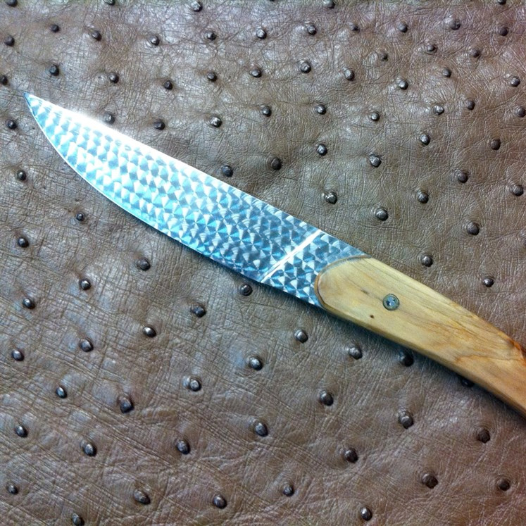 Straight Knife